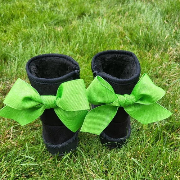 Toddler sparkle Seahawks boots. Green and Blue. - Picture 3 of 3